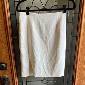 White House Black Market Classic White Pencil Skirt